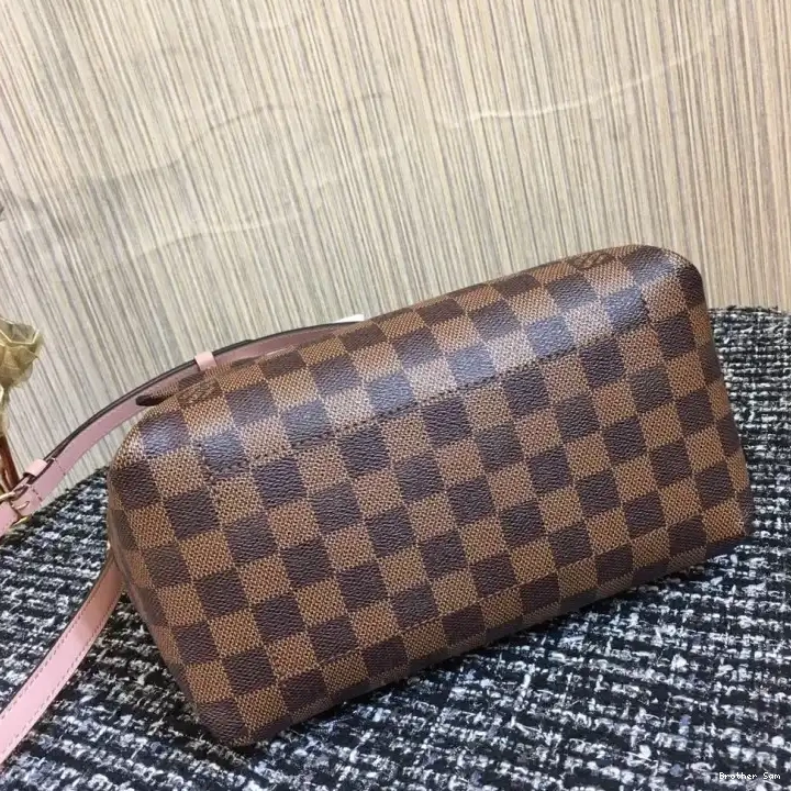 Brother Sam Yupoo Bags LV 20B570047 0526